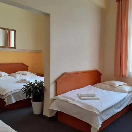Casanova Hotell 3*